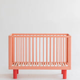 KARL & FRIC Ledikant Nox - Roze met rode poten - 60x120cm image 0