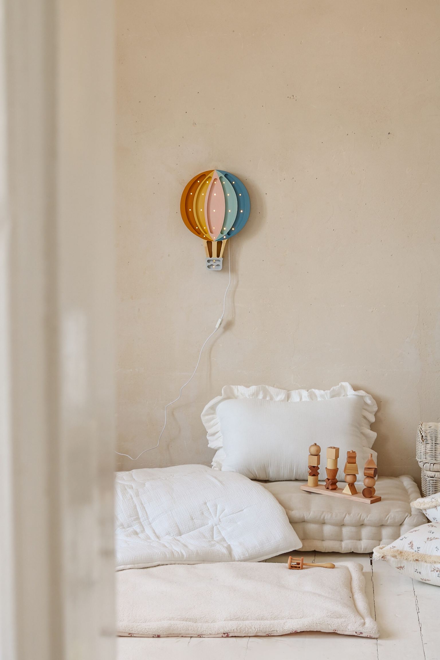 Little Lights Lamp Luchtballon - Retro Rainbow image 0