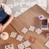OYOY Living Design - Siliconen Kinderbeker Met Rietje - Appel - Peach Beige
