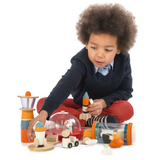 Tender Leaf Toys - Leven op Mars - Ruimtestation - Hout image 1