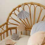 Fluwelen slinger met schelpen - blue pearl image 2