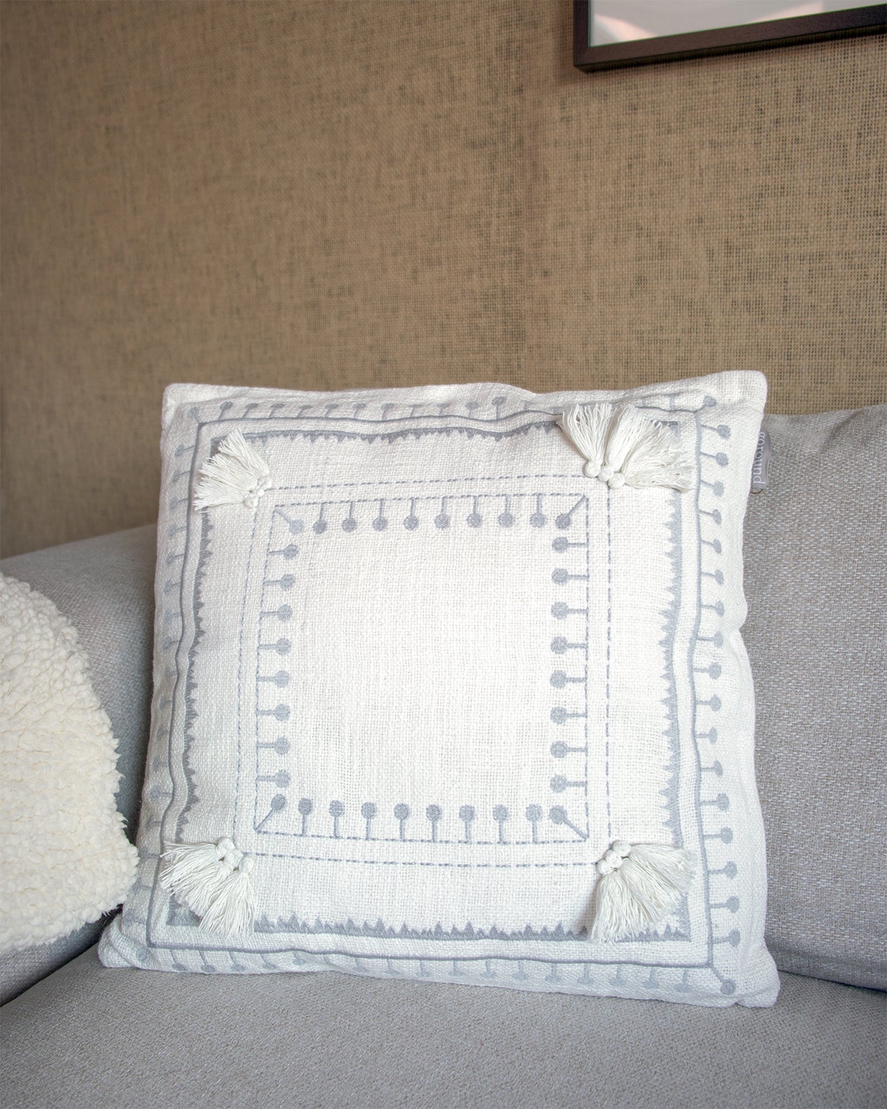 Borduur sierkussen image 2