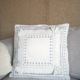 Borduur sierkussen image 2
