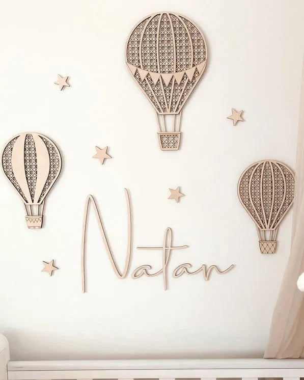 Houten Luchtballonnen Muurdecoratie met Naam image 1