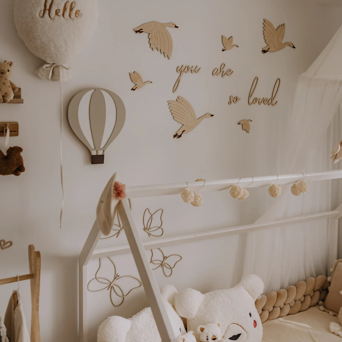 Houten Ganzen Muurdecoratie "You Are So Loved" image 1