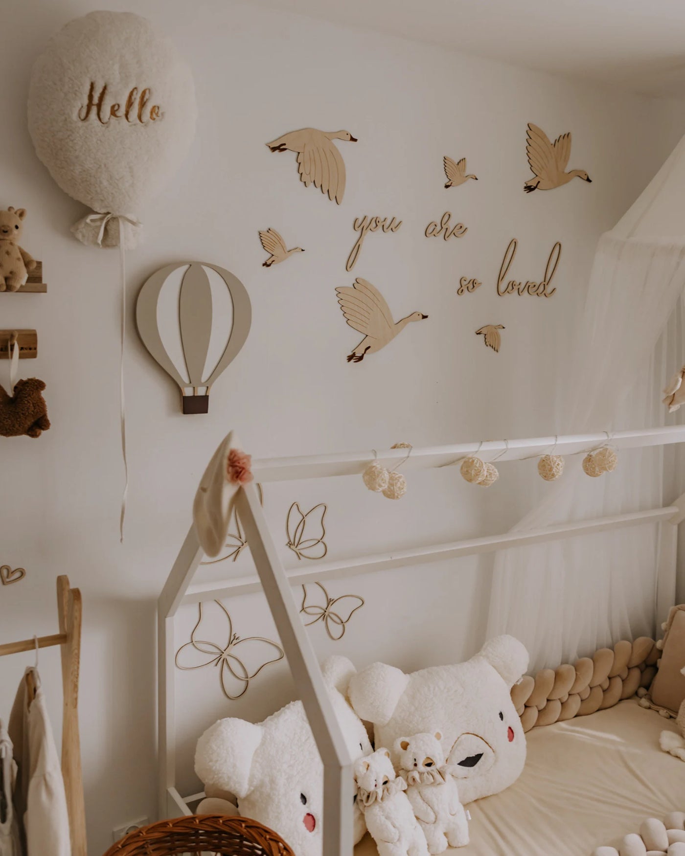 Houten Ganzen Muurdecoratie "You Are So Loved" image 1