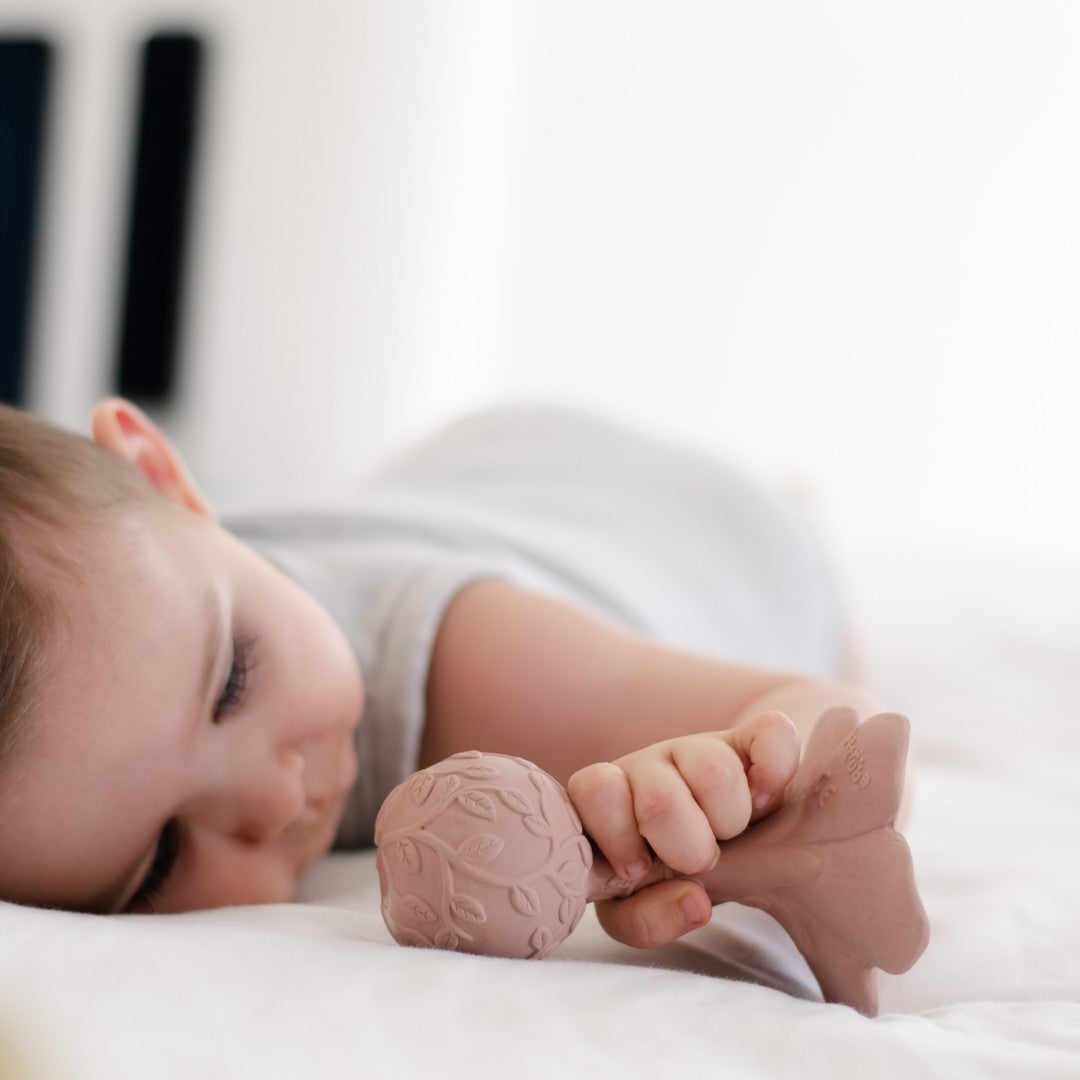 Natruba Rammelaar/Bijtspeelgoed Plumeria - Natuurrubber image 2