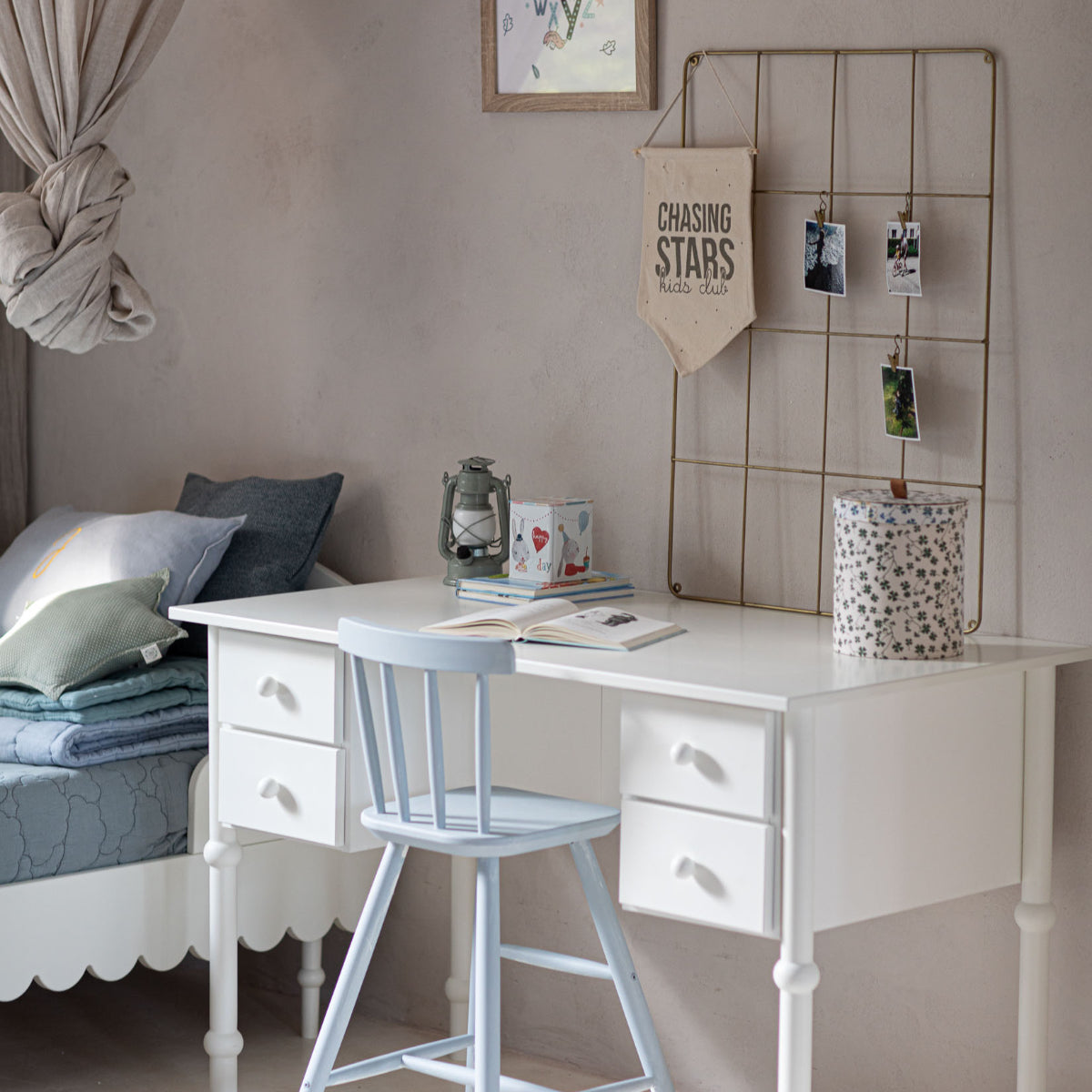 Wood Luck Bureau Babushka - Wit image 1