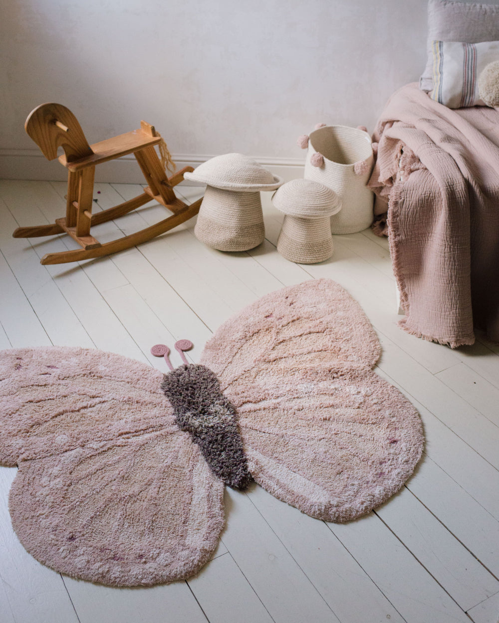 Lorena Canals Wasbaar Vloerkleed - Baby Butterfly - Vlinder image 1