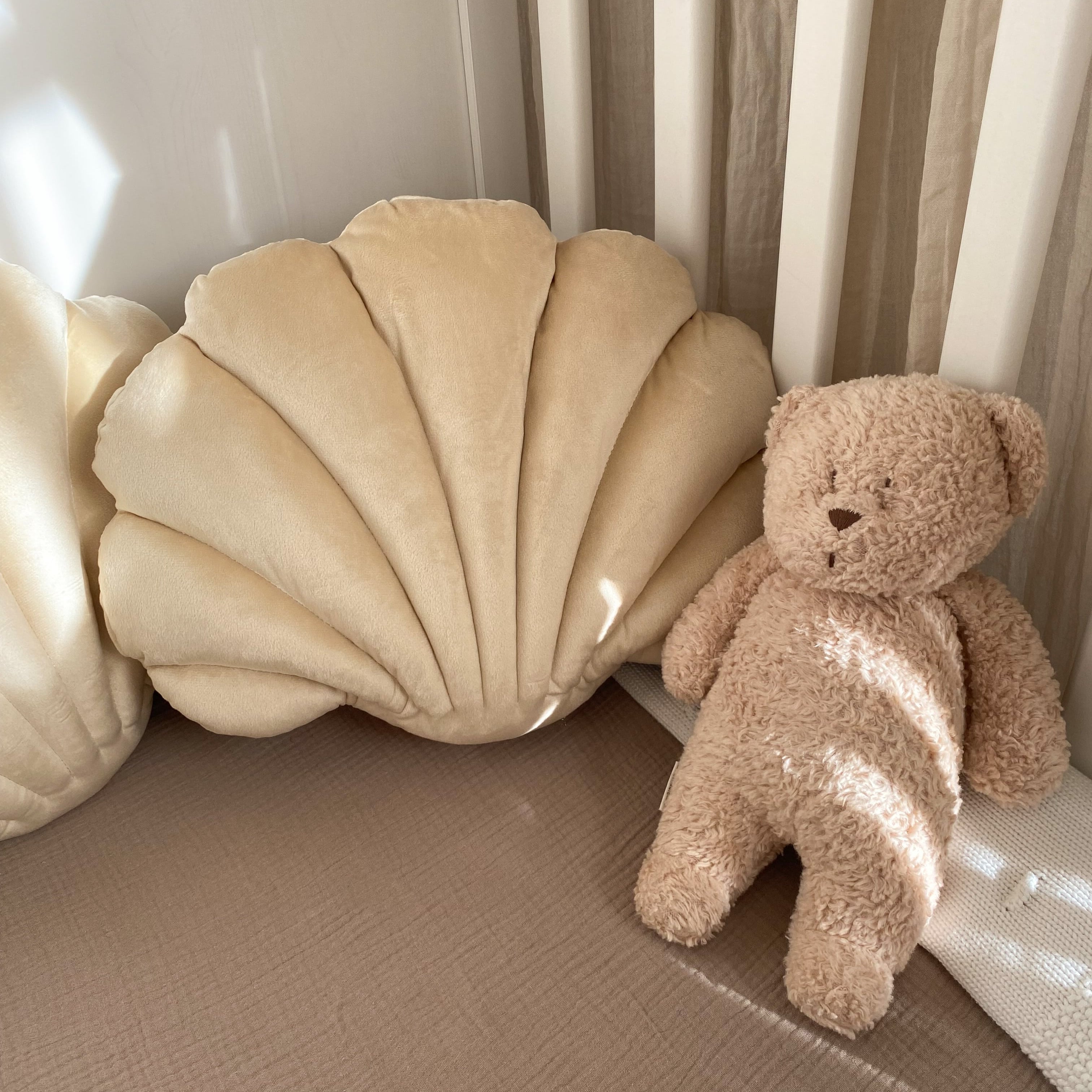 Schelp kussen - crème image 1