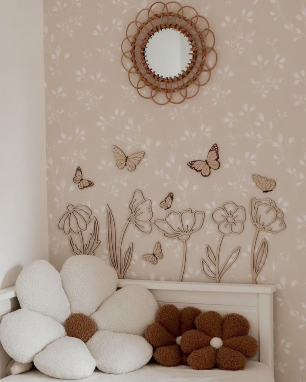 Houten Bloemen en Vlinders Muurdecoratie image 0