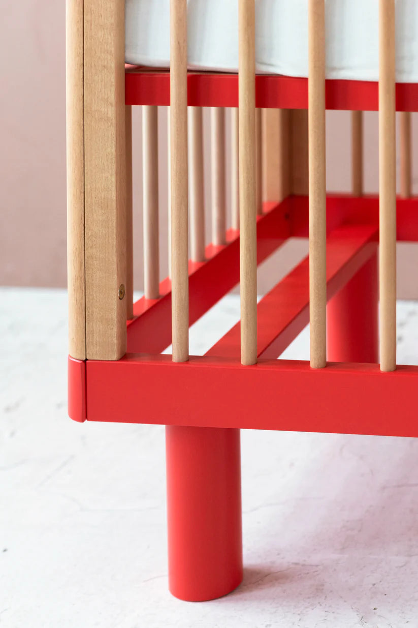 KARL & FRIC Ledikant Nox - Naturel met rode poten image 4