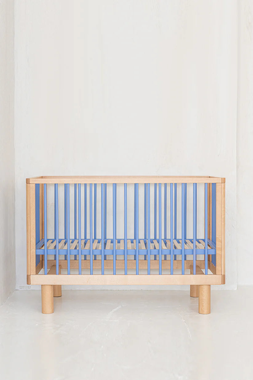 KARL & FRIC Ledikant Nox - Naturel met blauwe spijlen image 3