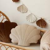 Fluwelen schelpkussen - cream pearl image 0