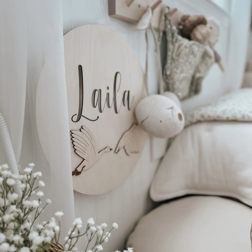 Houten Wandlamp met Ganzen en Naam image 1