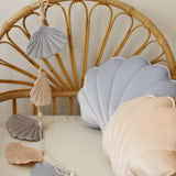 Fluwelen slinger met schelpen - blue pearl image 5