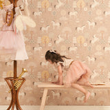 Majvillan Behang - True Unicorns - Old Pink image 2