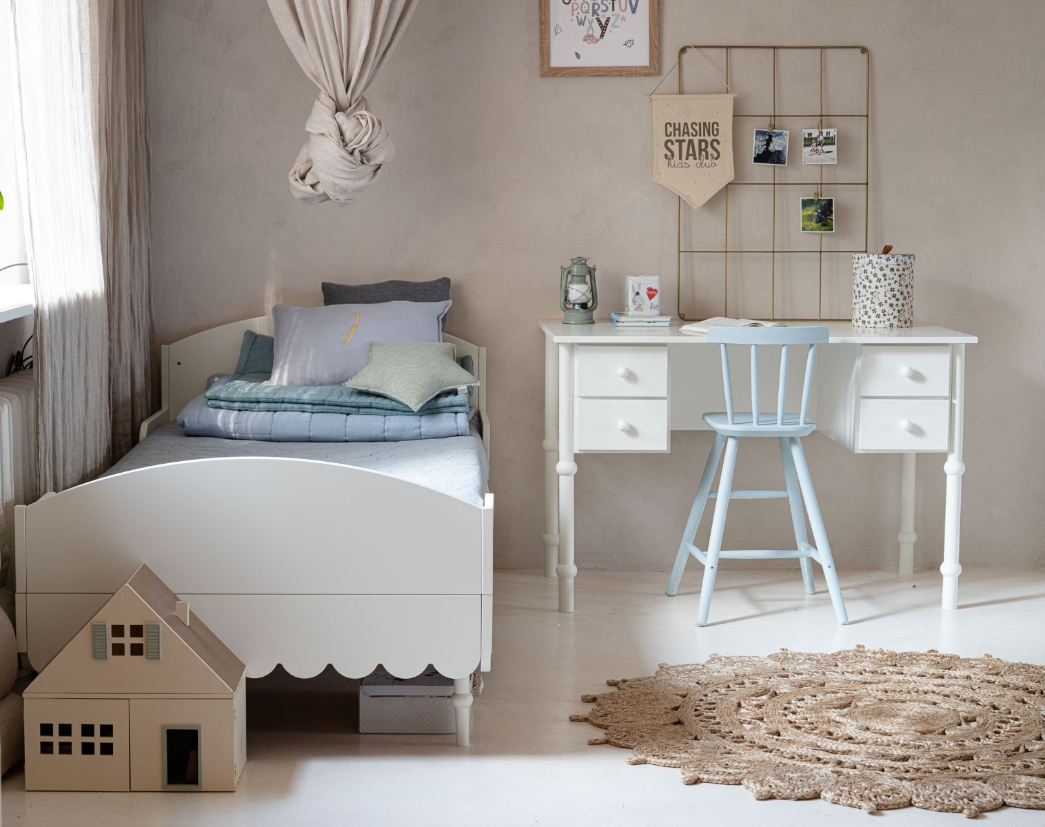 Wood Luck Bureau Babushka - Wit image 3