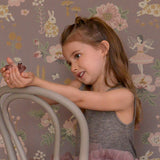 Majvillan Behang - Old Garden - Plum image 5