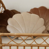 Fluwelen schelpkussen - cream pearl image 1