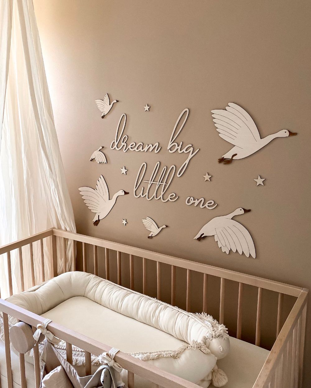 Houten Ganzen Muurdecoratie "Dream Big Little One" image 0