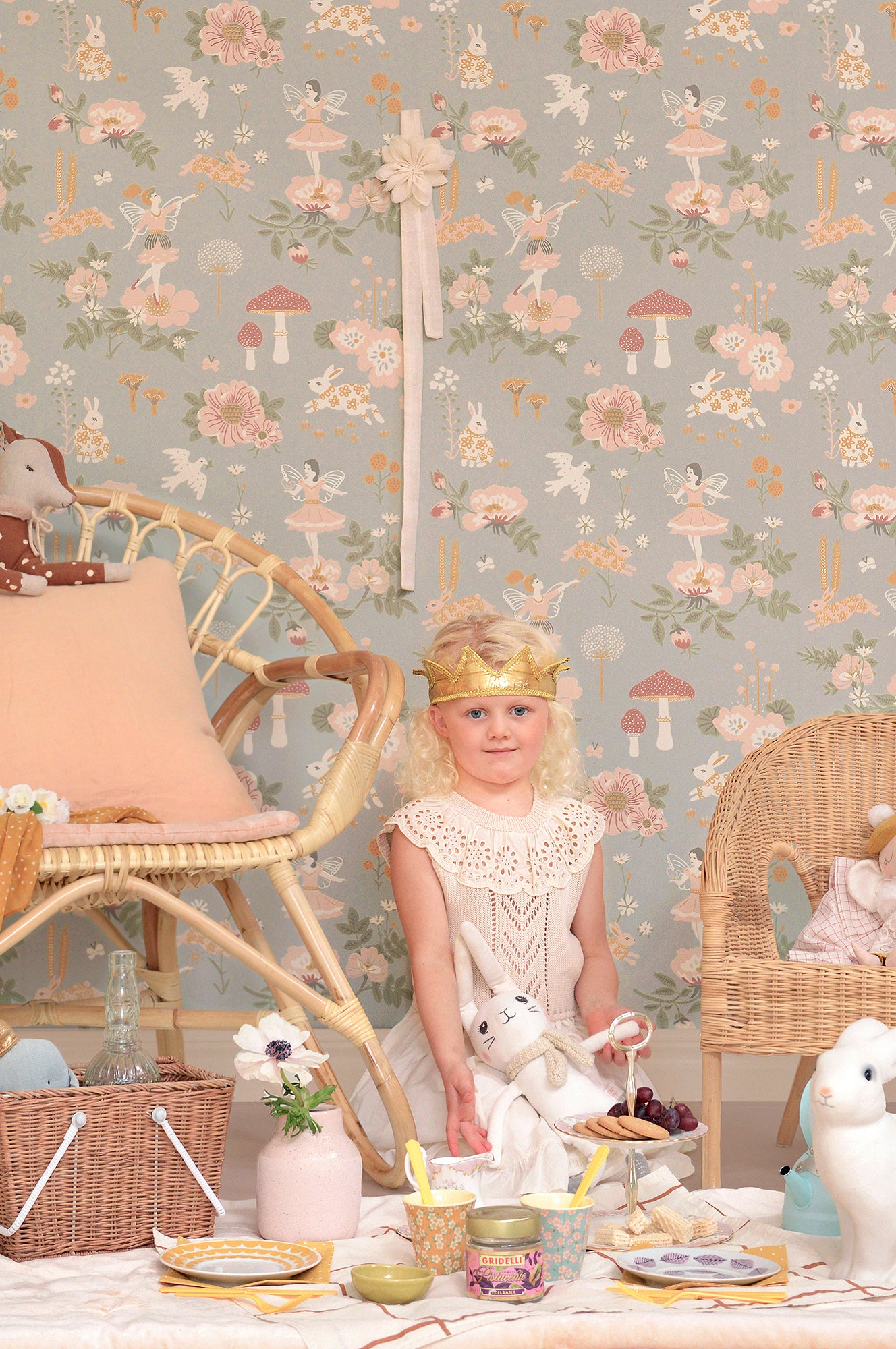 Majvillan Behang - Old Garden - Gentle Blue image 2