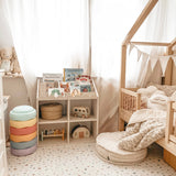 Montessori Boekenkast met Schulprand - Latte Beige