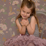 Majvillan Behang - Old Garden - Plum image 4