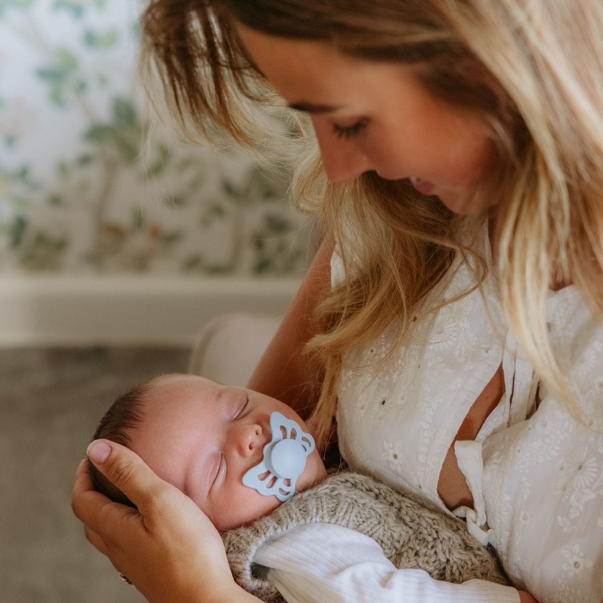 Frigg Baby's First Pacifier - Fopspeen Starterset - Powder Blue image 2