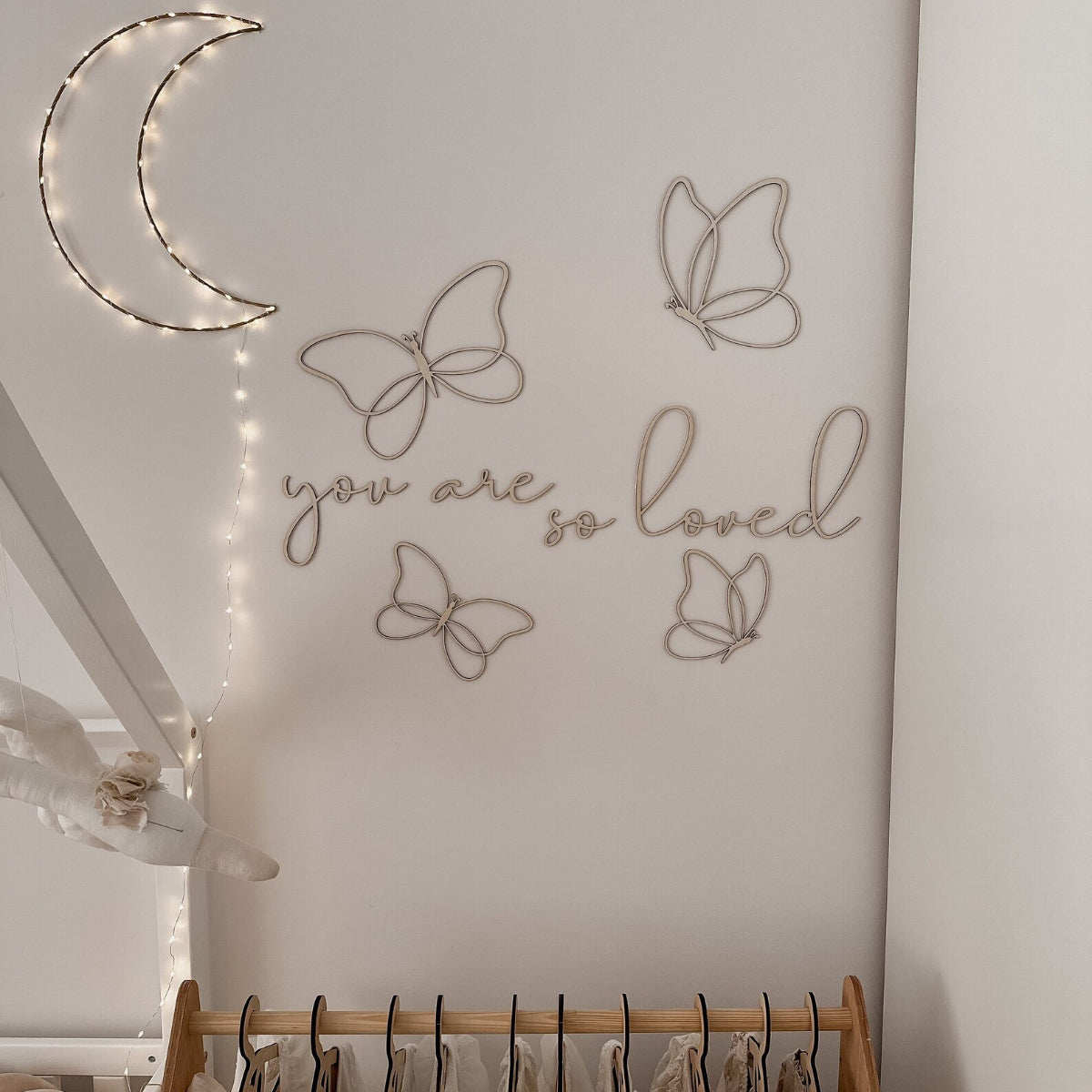 Houten Vlinders Muurdecoratie "You Are So Loved" image 0