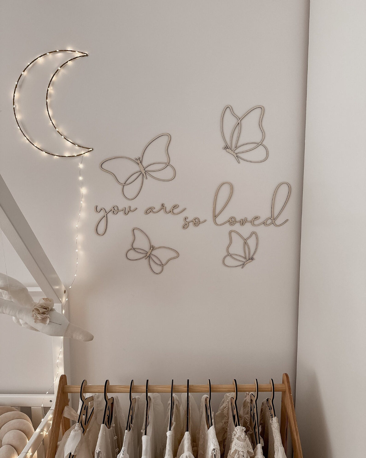 Houten Vlinders Muurdecoratie "You Are So Loved" image 0