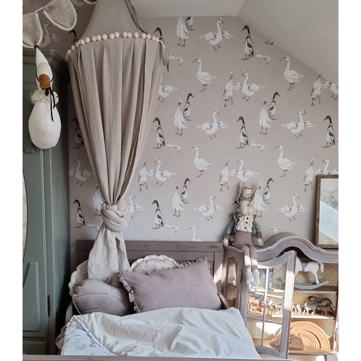 Muurprinses Bedhemel Met Metalen Kroon, Kanten Klamboe Met Muurprinses Bedhemel Met Metalen Kroon, Kanten Klamboe Met