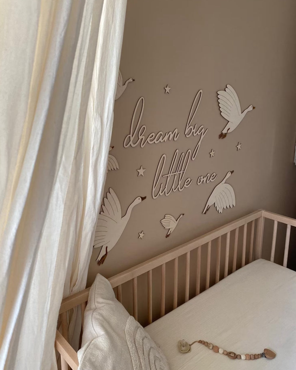 Houten Ganzen Muurdecoratie "Dream Big Little One" image 2