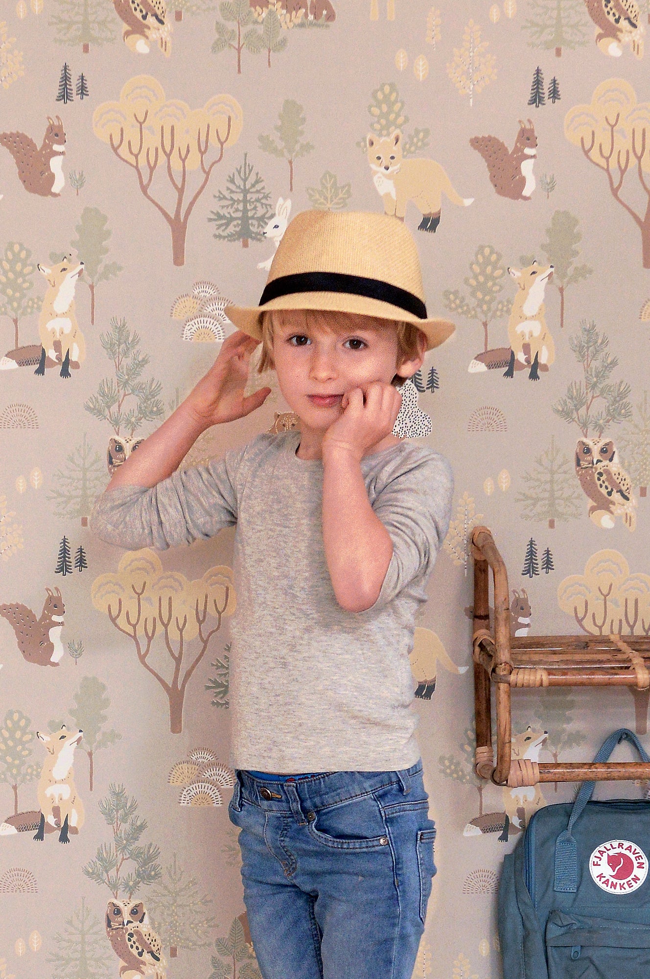 Majvillan Behang - Deep Forest - Soft Beige image 3