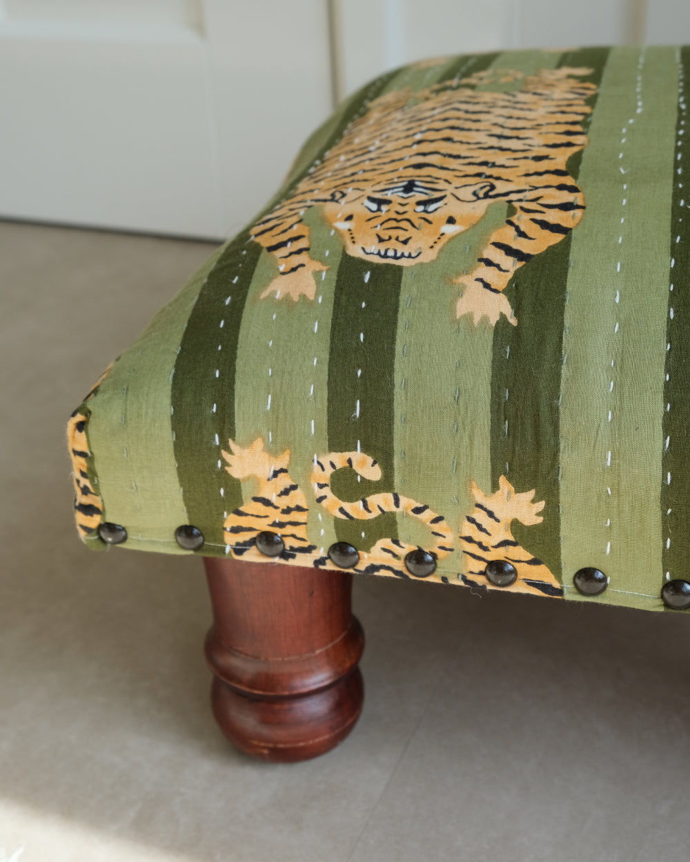Poef Tijger - Groen - 40 x 40cm image 3