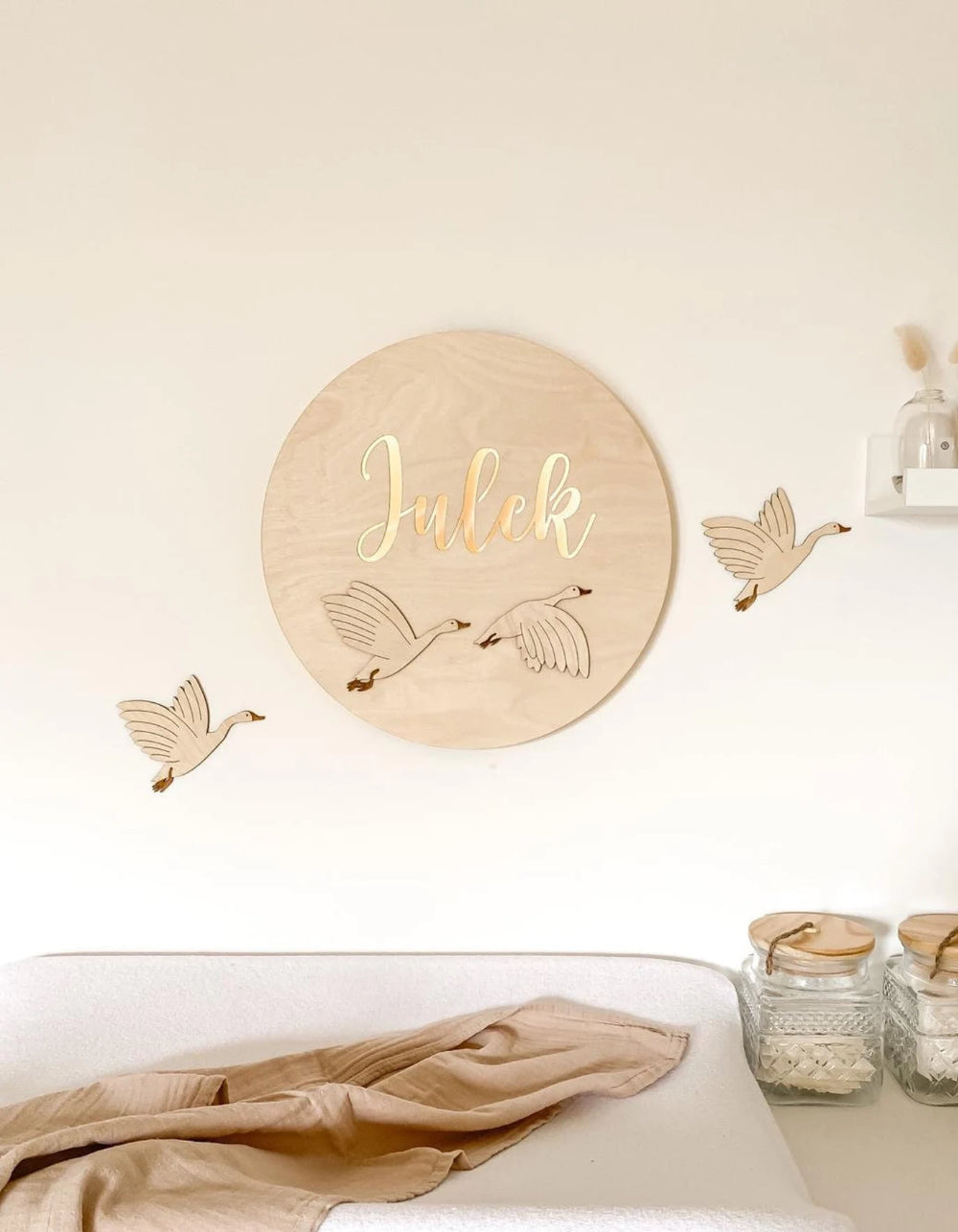 Houten Wandlamp met Ganzen en Naam image 0