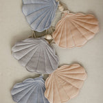 Fluwelen slinger met schelpen - blue pearl image 4