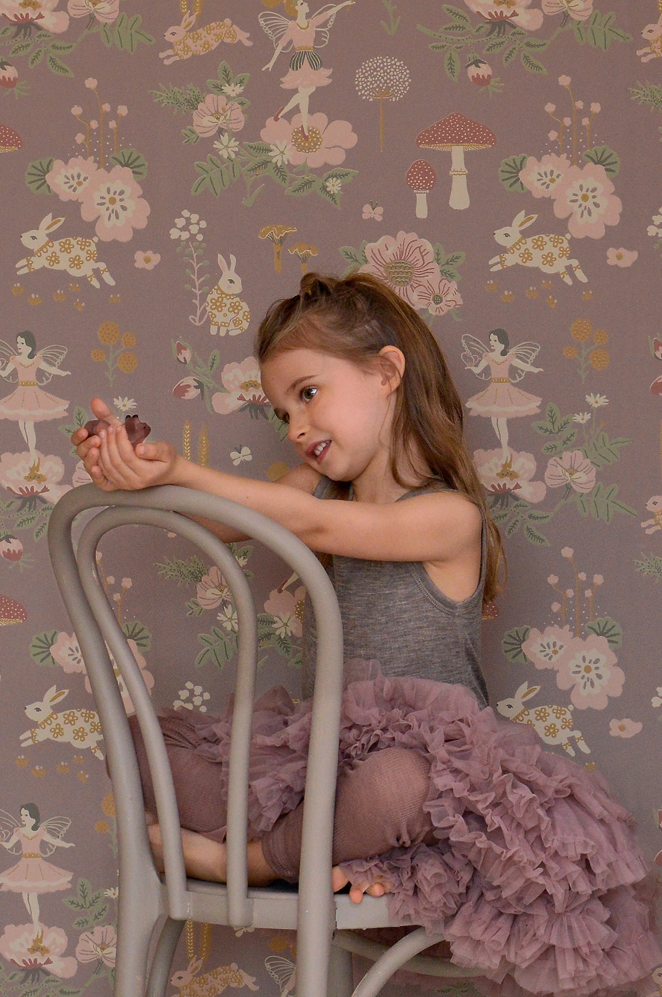 Majvillan Behang - Old Garden - Plum image 3