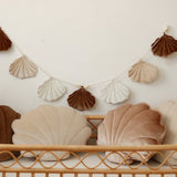 Fluwelen schelpkussen - cream pearl image 4