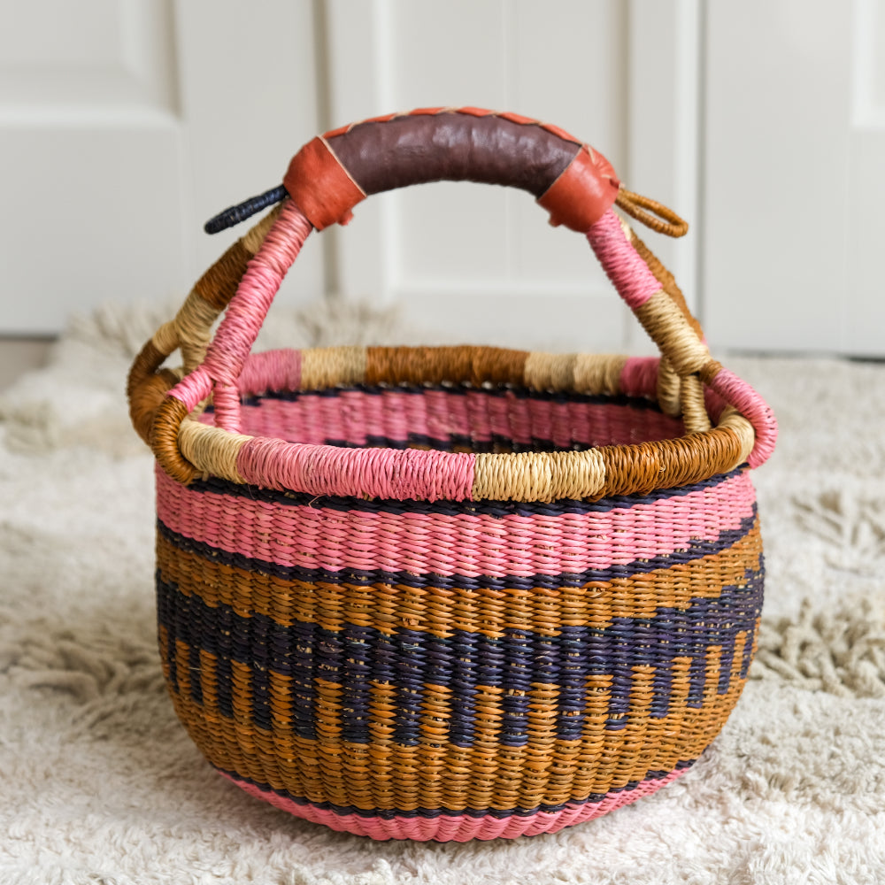 Ronde gevlochten mand - Olifantsgras - donkerblauw, roze, bruin image 0