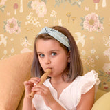 Majvillan Behang - Old Garden - Mellow Yellow image 5