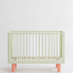 KARL & FRIC Ledikant Nox - Pistache met roze poten - 60x120cm image 0