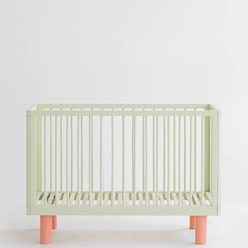 KARL & FRIC Ledikant Nox - Pistache met roze poten - 60x120cm image 0